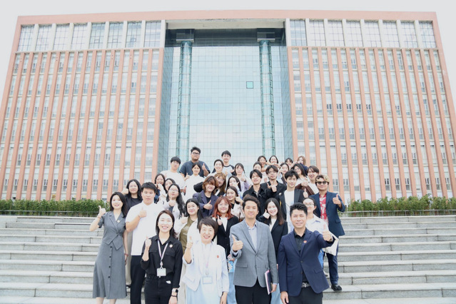<a href='/2025/0425/c89a182678/page.htm' target='_blank' title='泰国国立法政大学师生代表团来校访问'>泰国国立法政大学师生代表团来校访问</a>